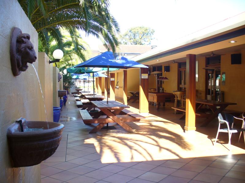 El Toro Motor Inn