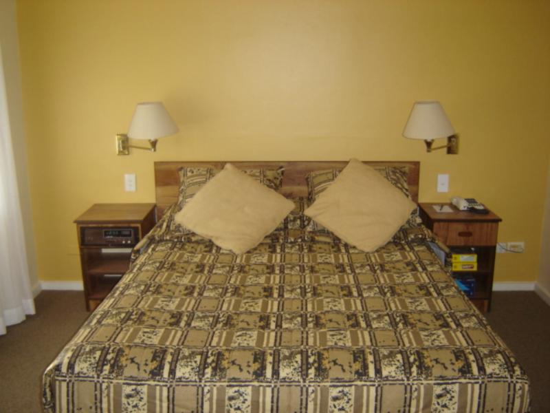 El Toro Motor Inn