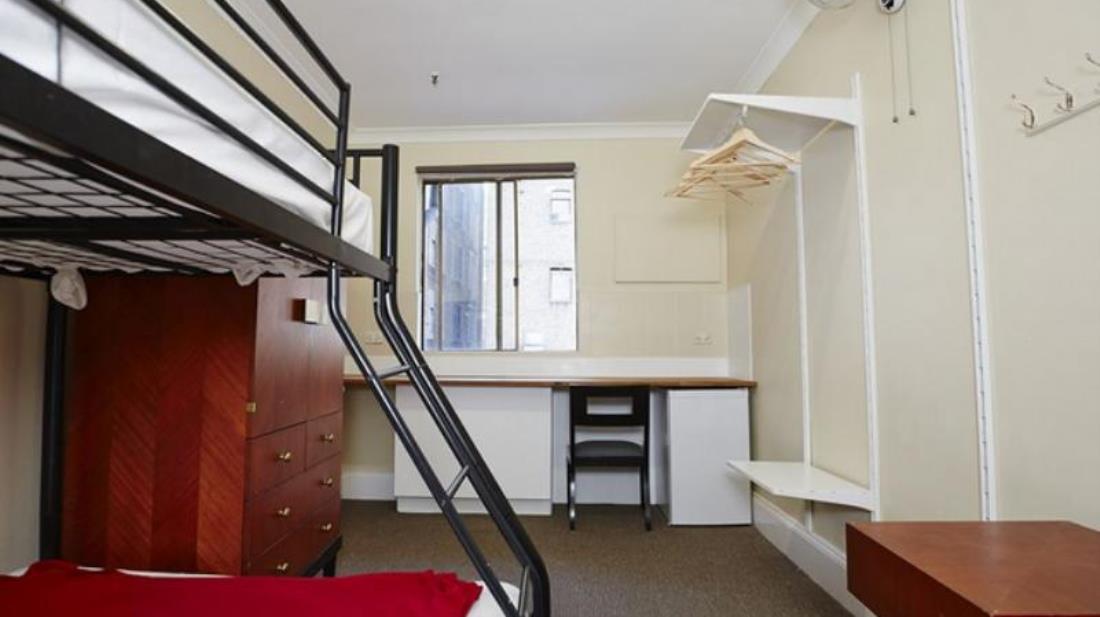 Home Backpackers