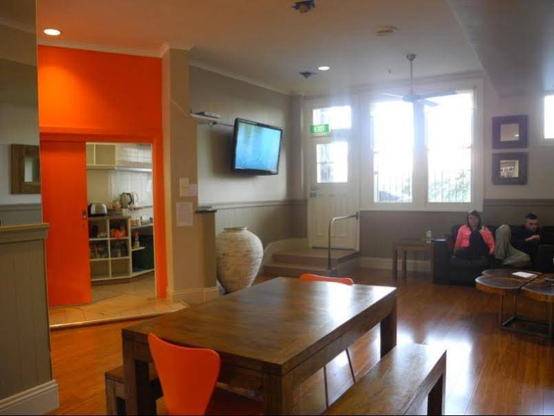 Mad Monkey Backpackers Bayswater