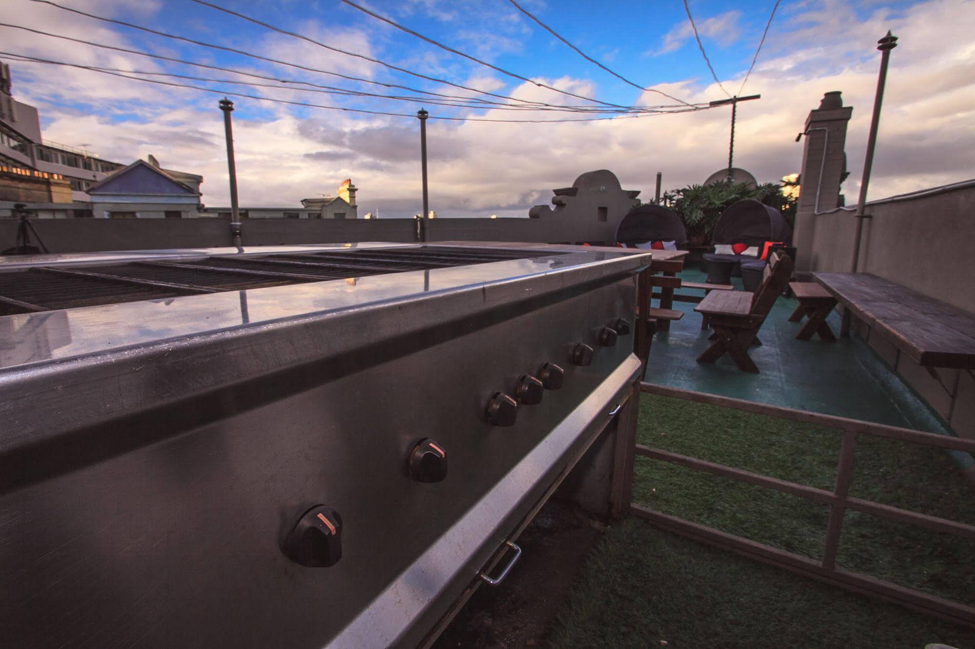 Mad Monkey Backpackers Bayswater