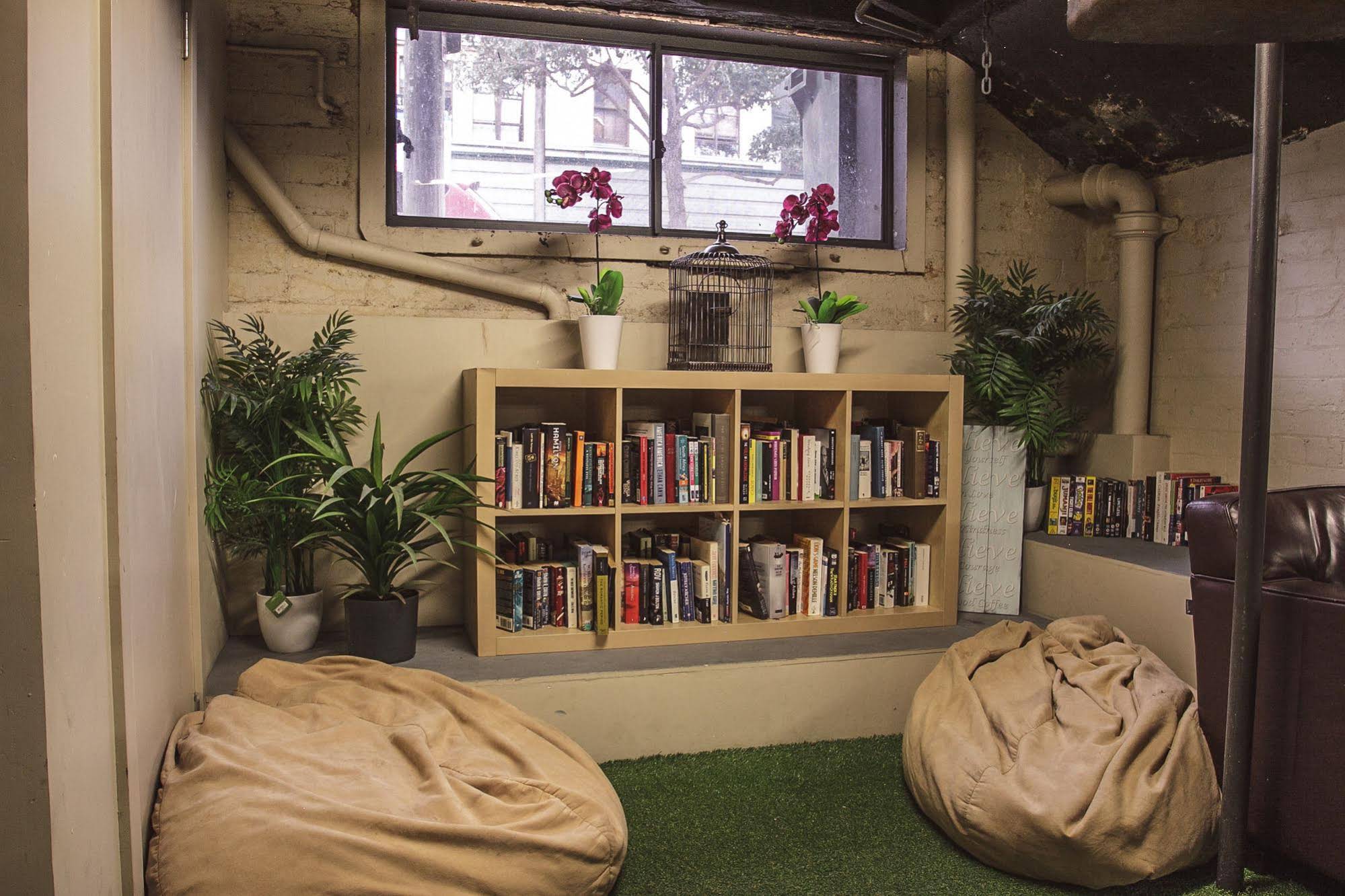 Mad Monkey Backpackers Bayswater