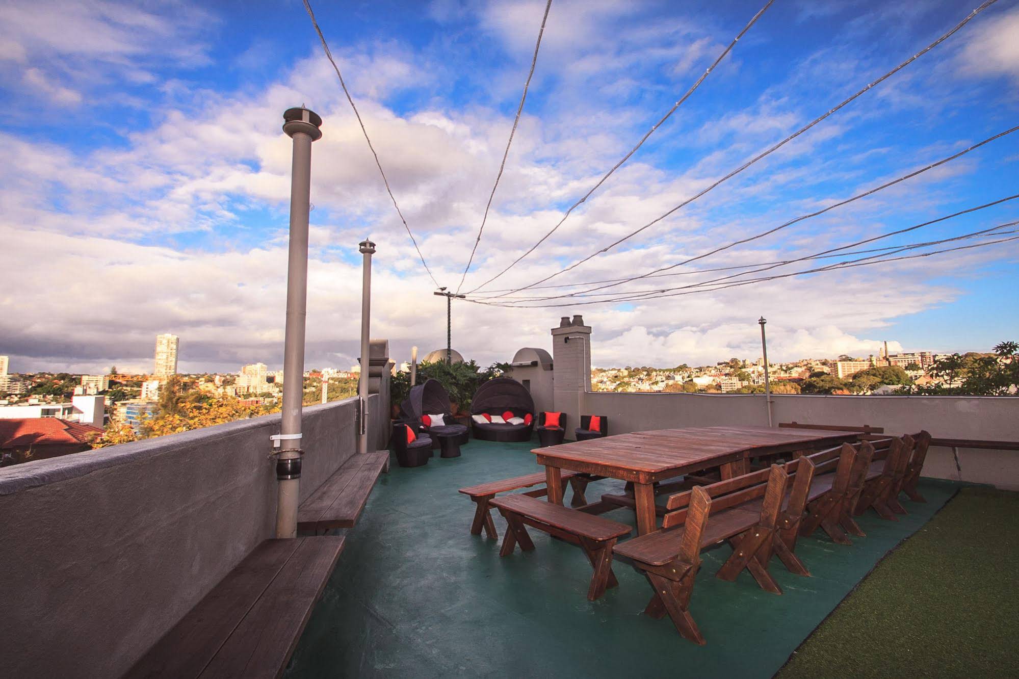 Mad Monkey Backpackers Bayswater