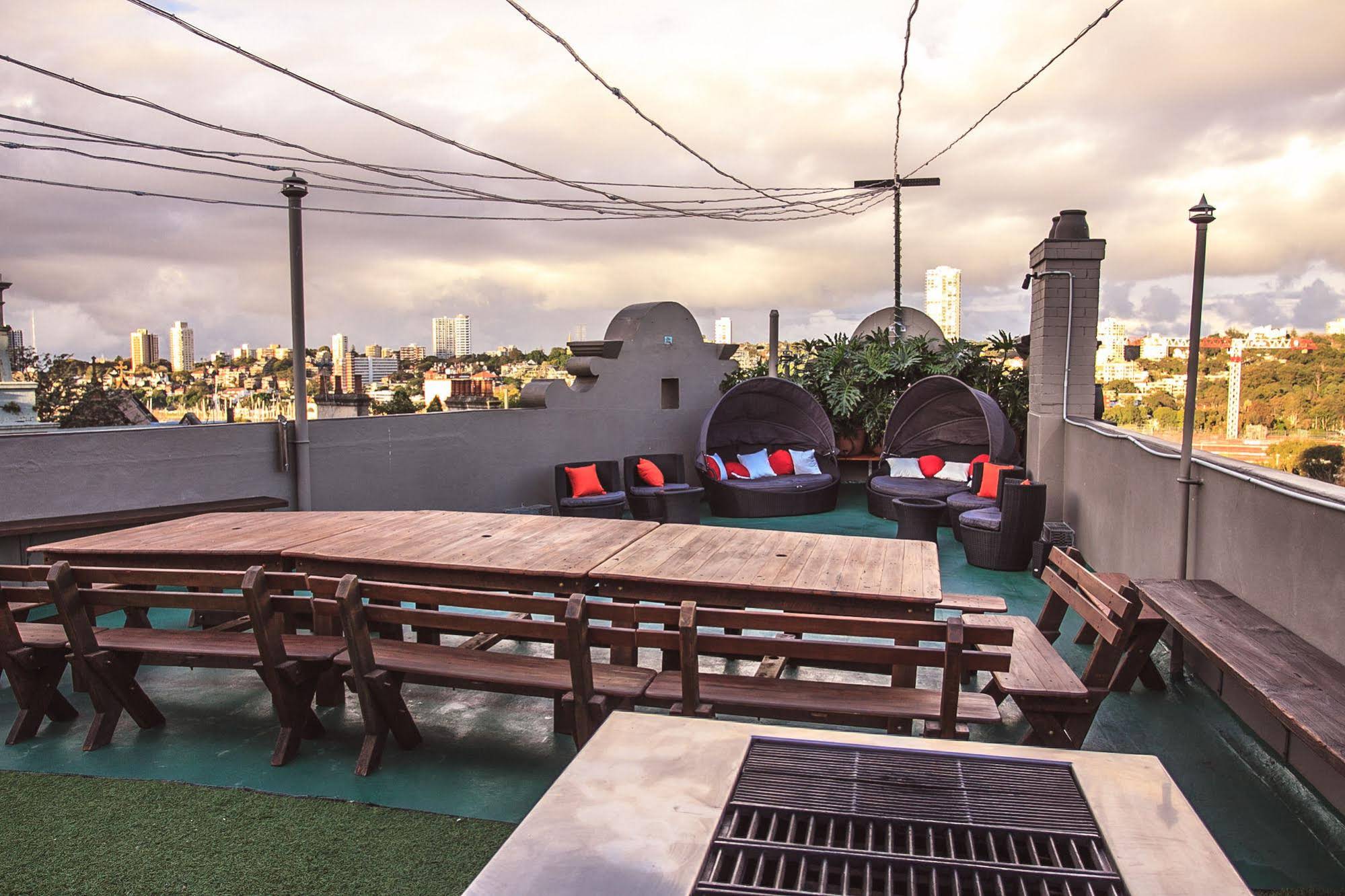 Mad Monkey Backpackers Bayswater