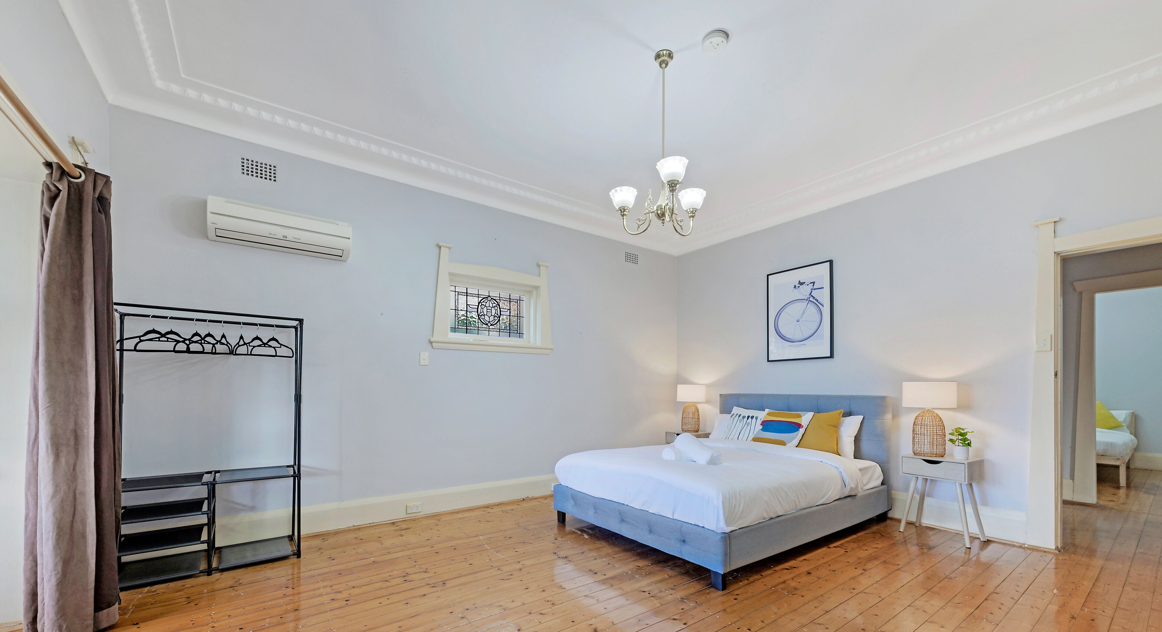 Kozyguru Campsie Oldie But Goodie Look 4 Bed House Nca011