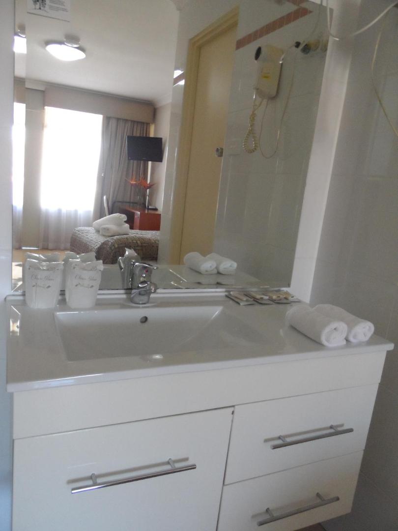 Liberty Plains Motor Inn