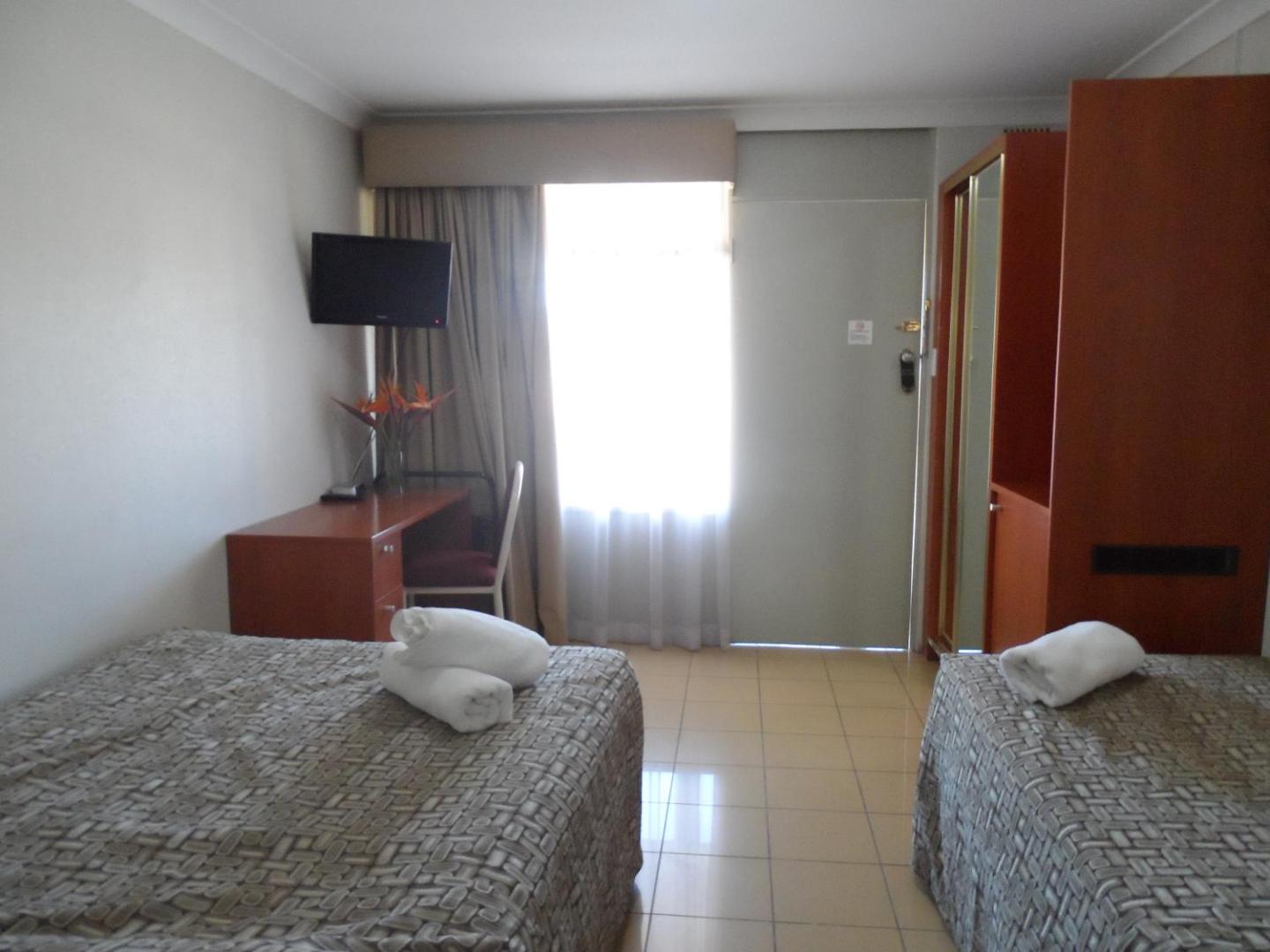 Liberty Plains Motor Inn