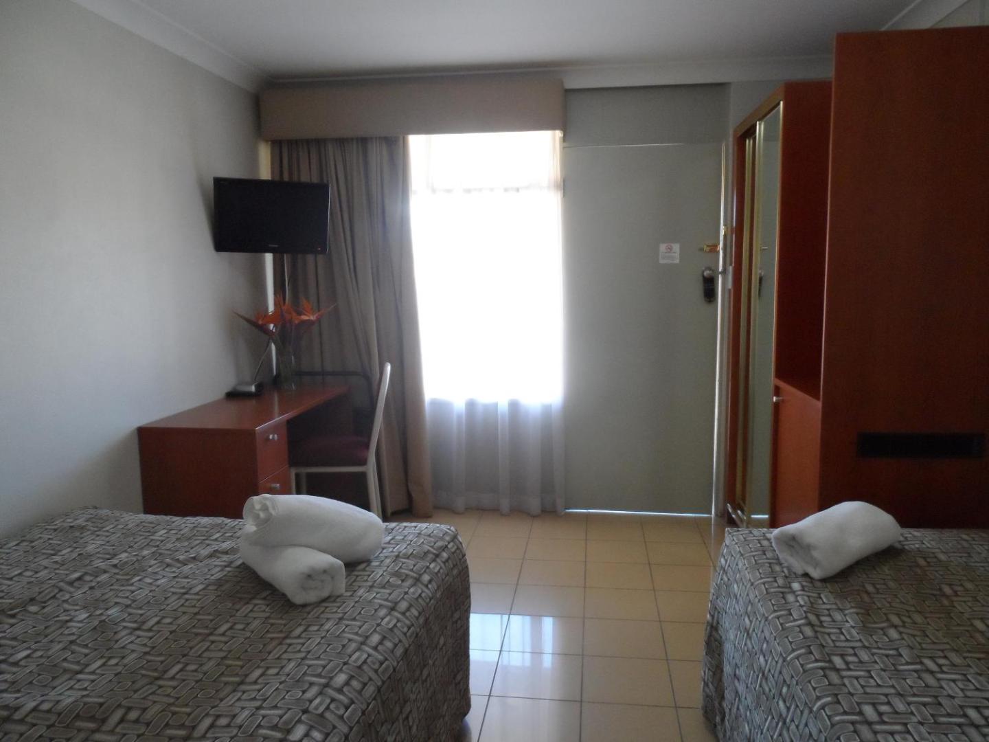 Liberty Plains Motor Inn