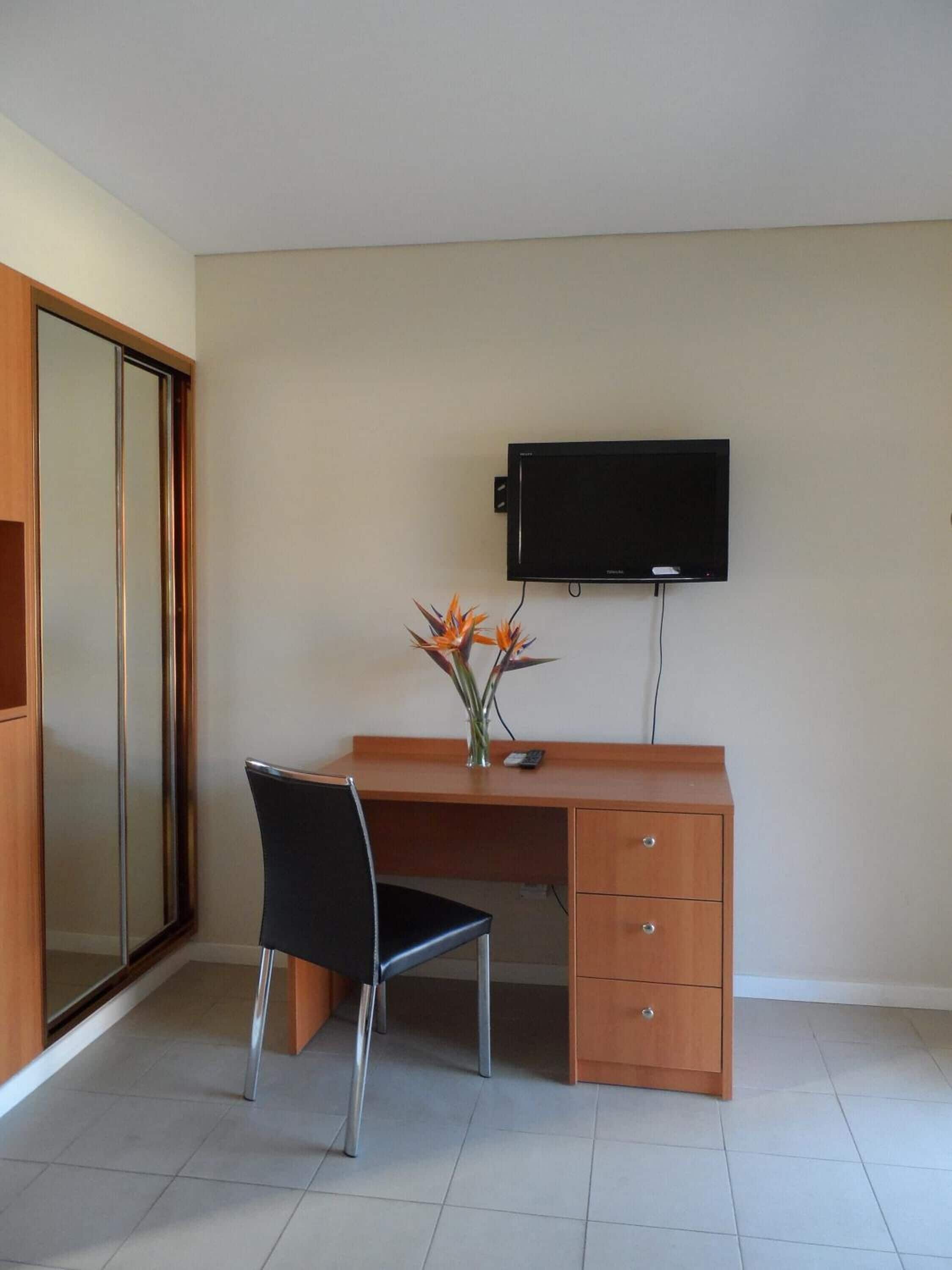 Liberty Plains Motor Inn