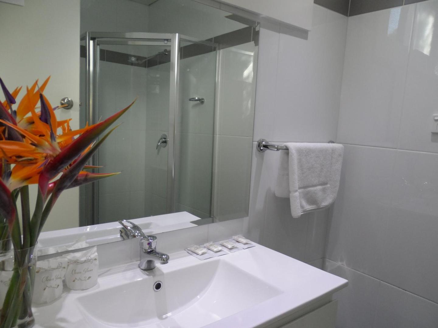 Liberty Plains Motor Inn