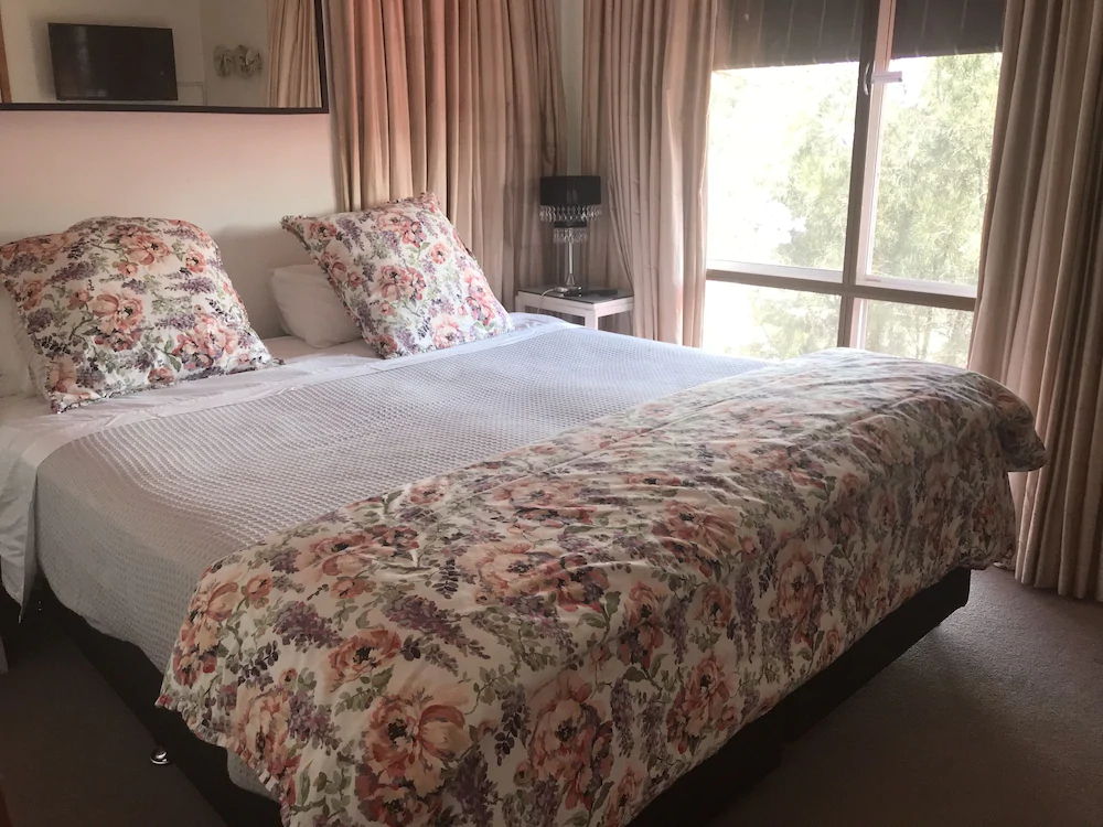 Linley House Bed & Breakfast