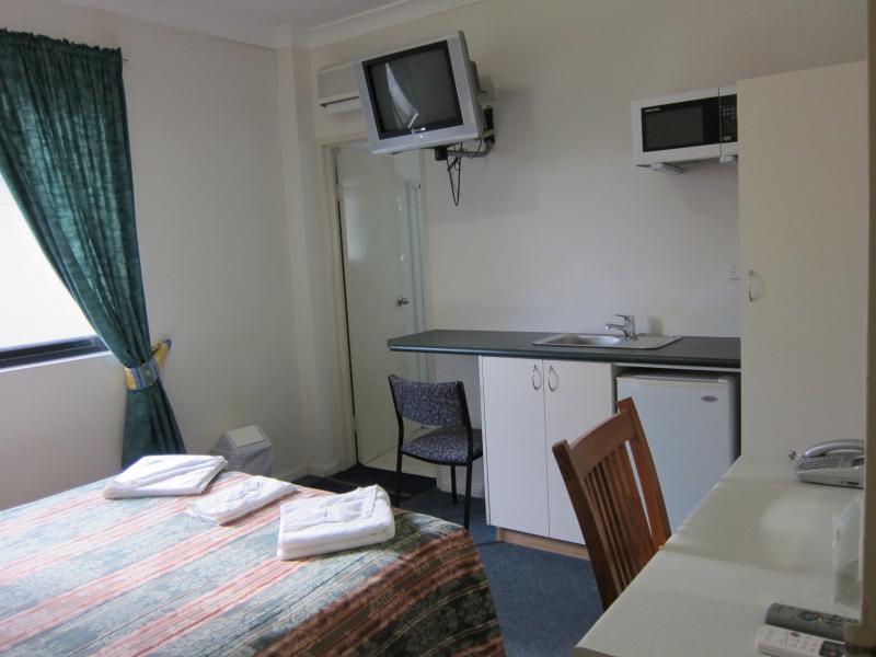 Linwood Lodge Motel