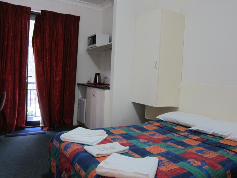 Linwood Lodge Motel