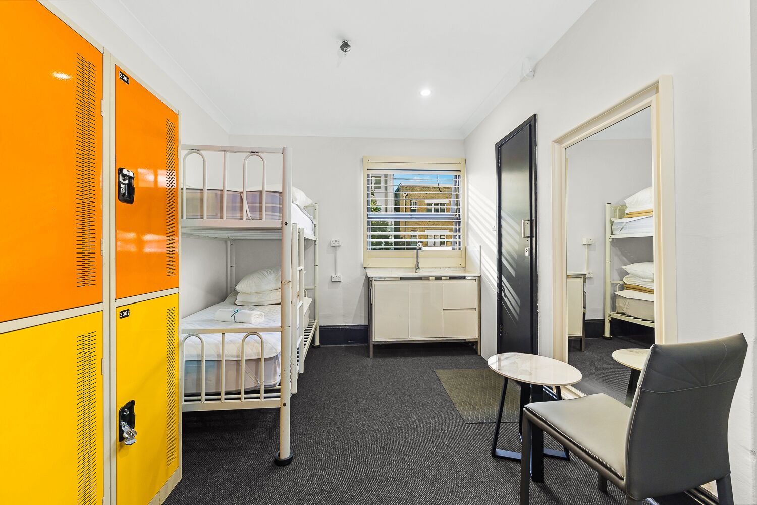 London Plane Backpackers Hostel