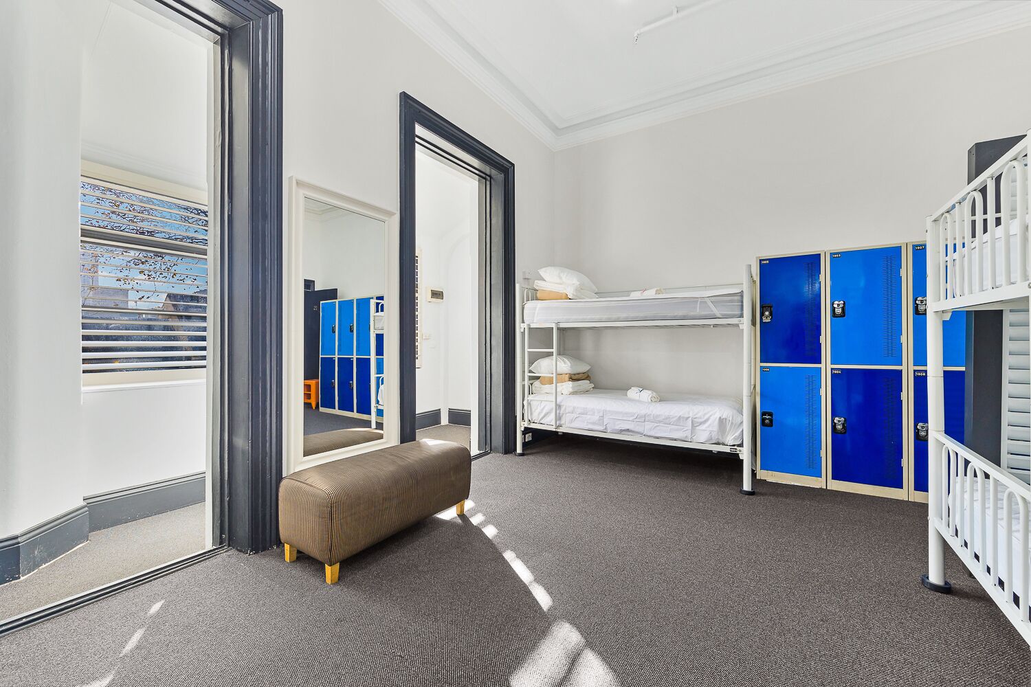 London Plane Backpackers Hostel