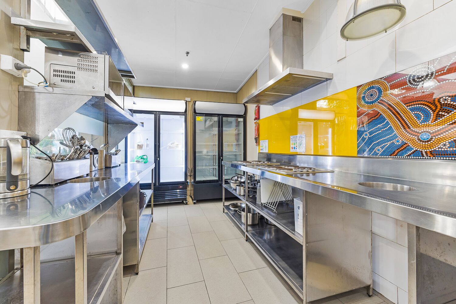 London Plane Backpackers Hostel