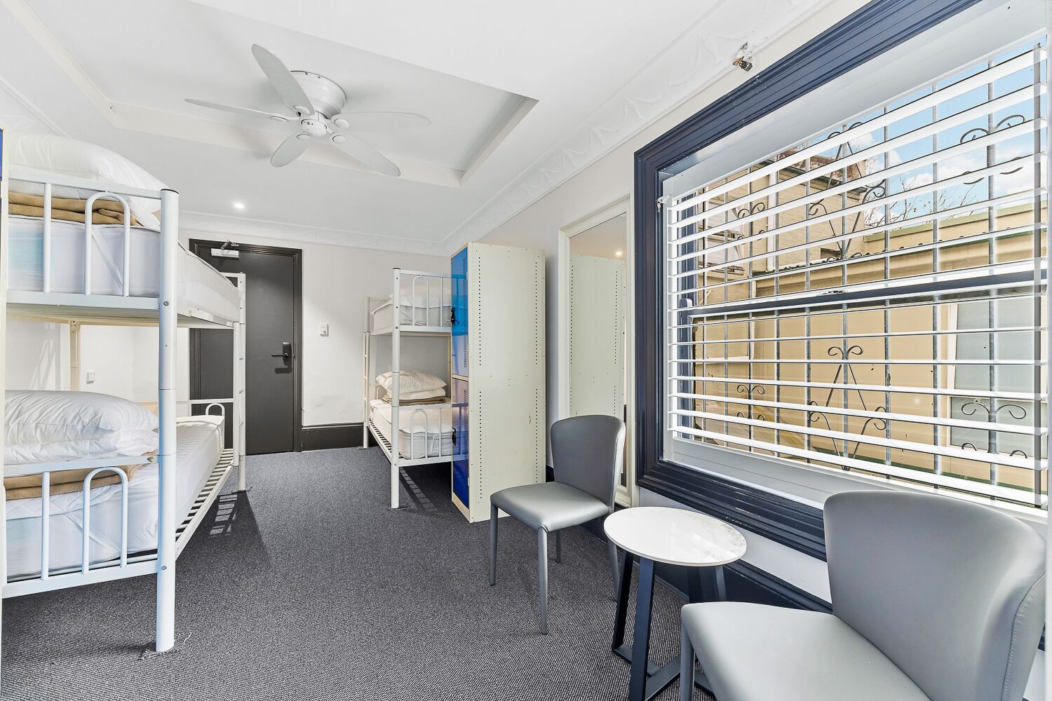 London Plane Backpackers Hostel