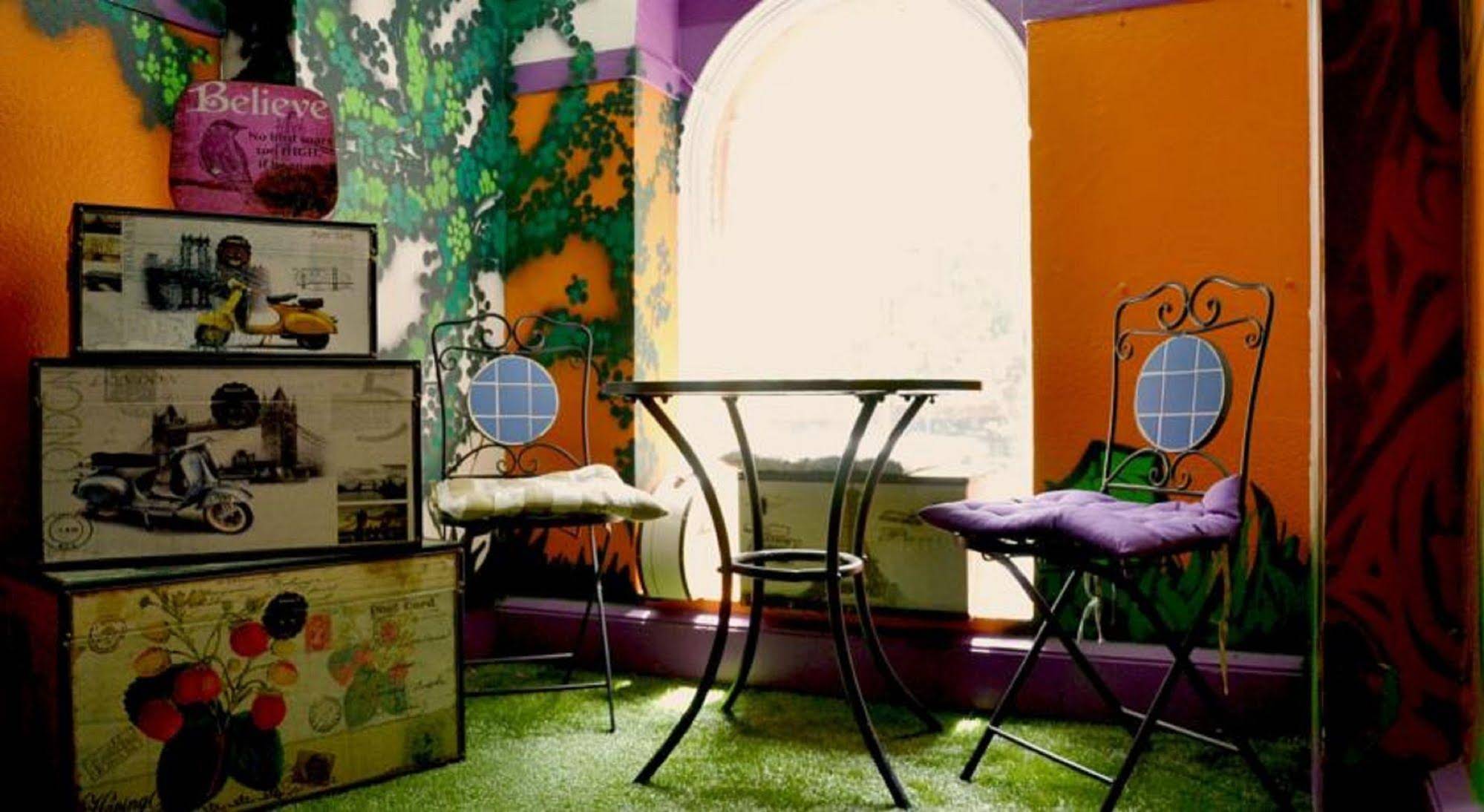 Mad Monkey Backpackers Kings Cross