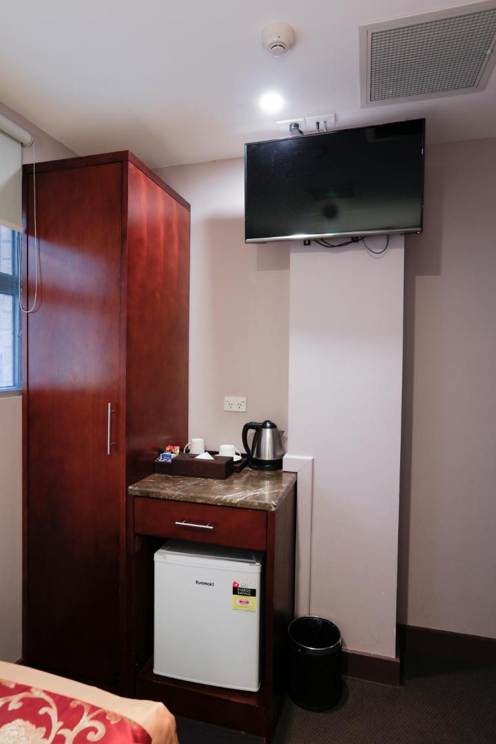 Megaboom City Hotel