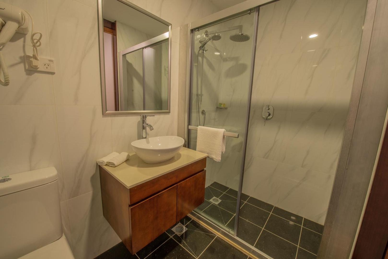 Megaboom City Hotel