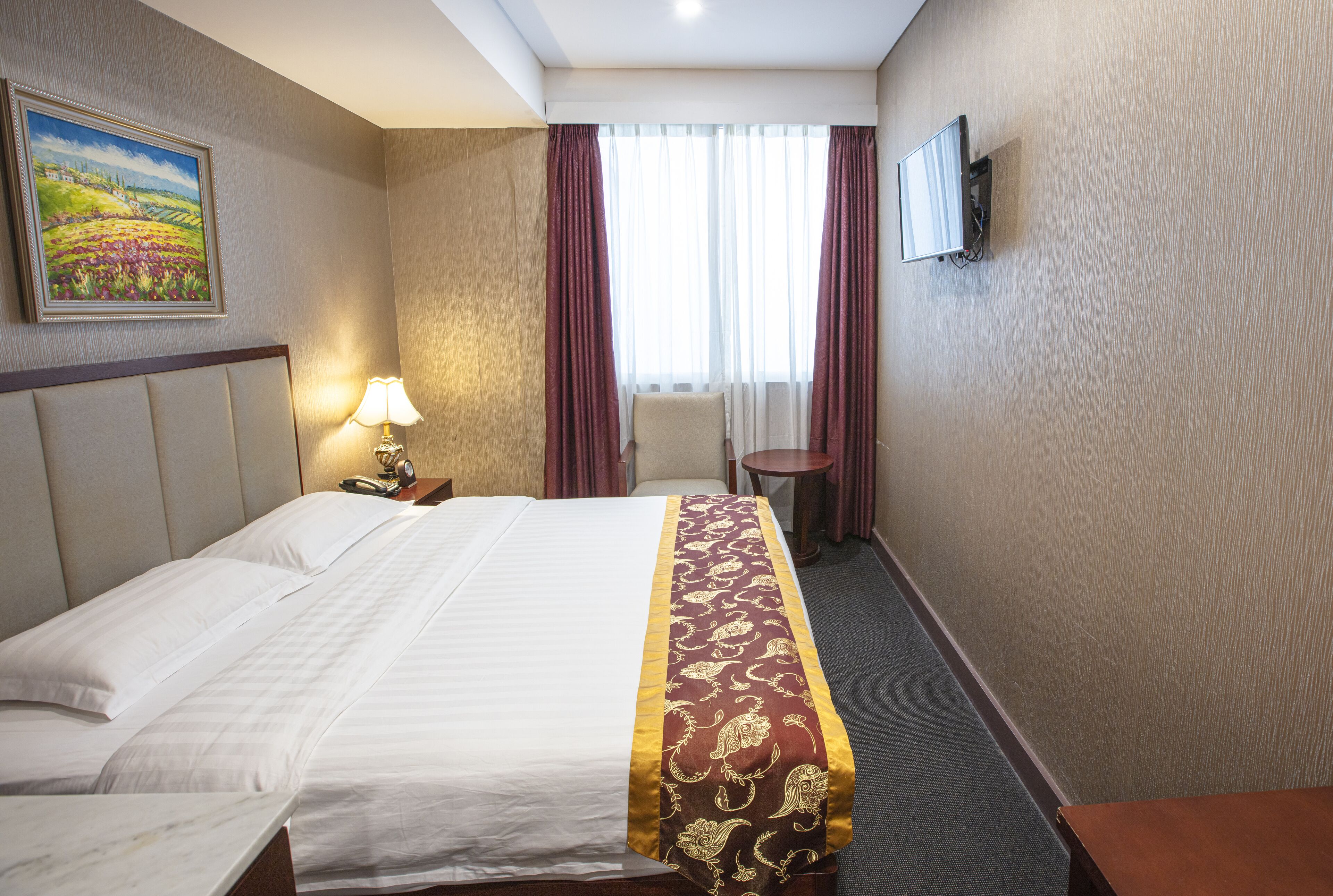 Megaboom City Hotel