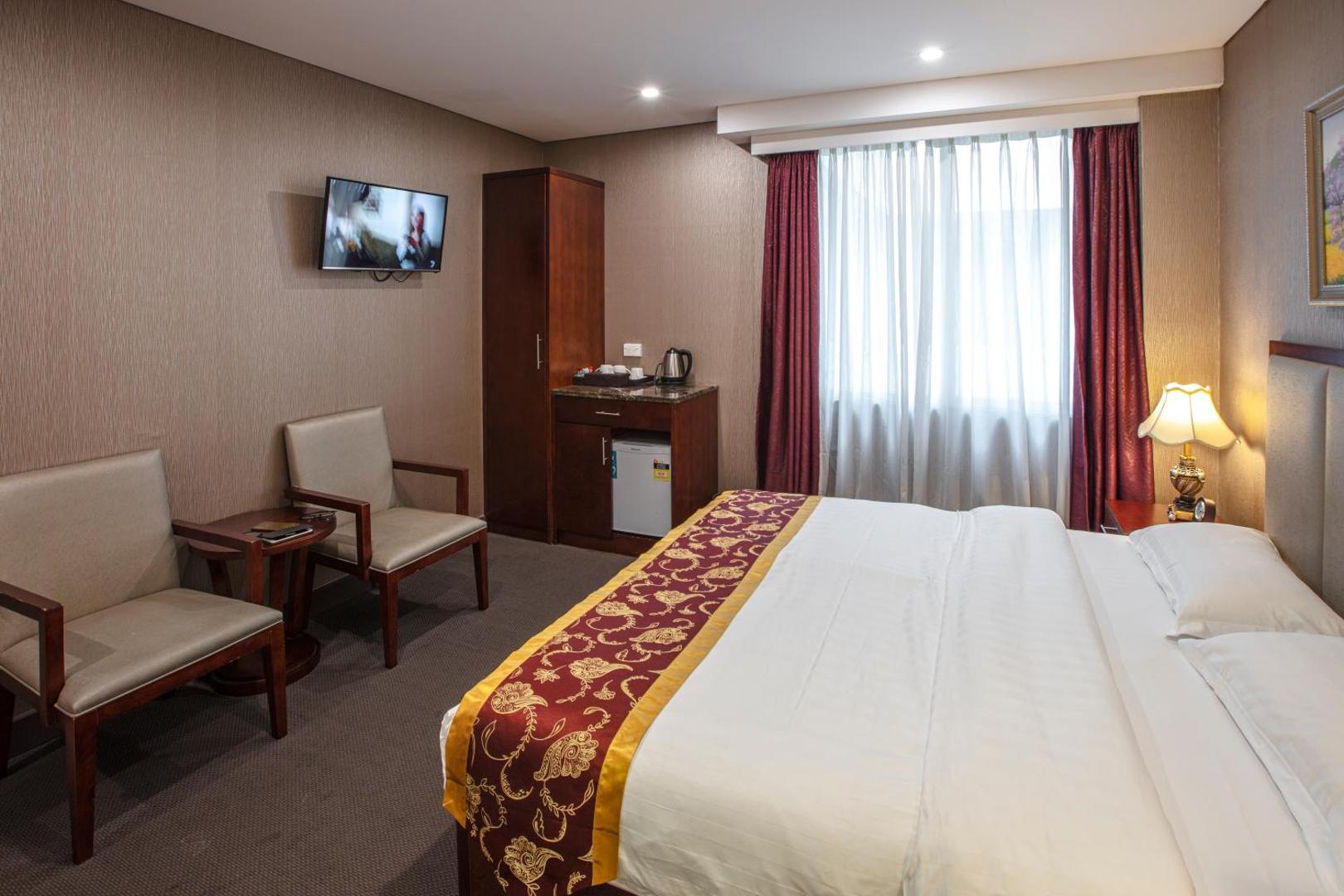 Megaboom City Hotel
