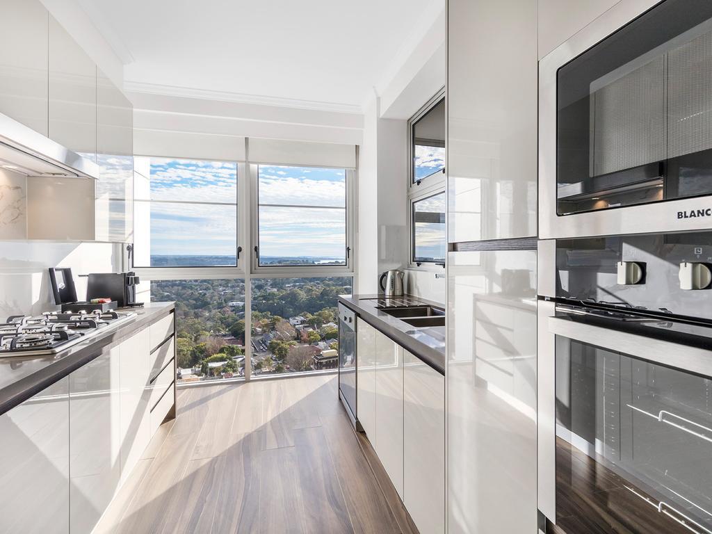 Meriton Suites Bondi Junction