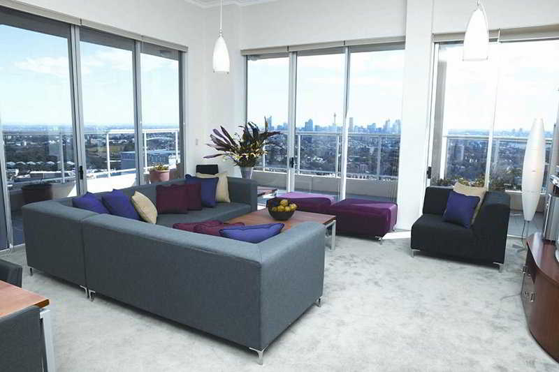 Meriton Suites Bondi Junction