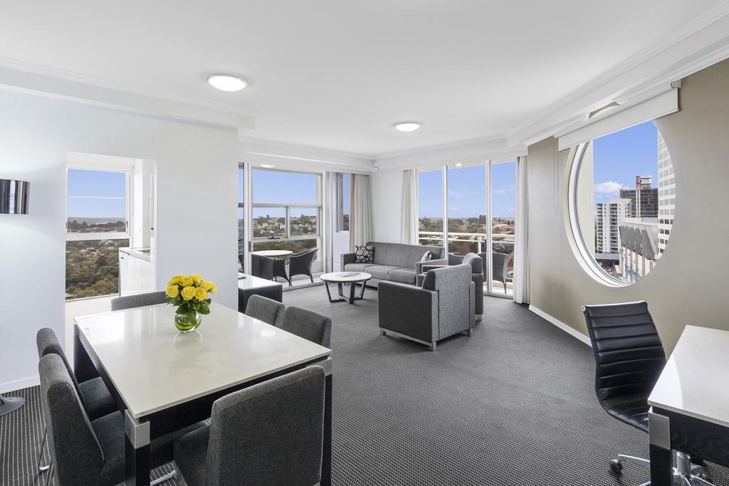 Meriton Suites Bondi Junction
