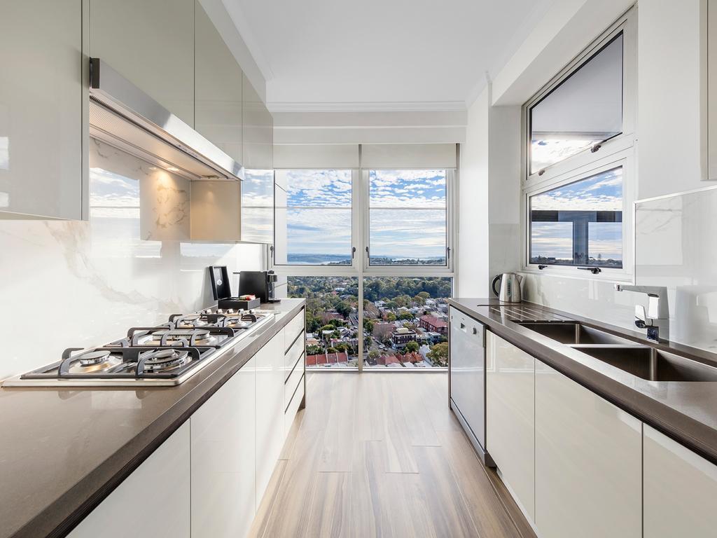 Meriton Suites Bondi Junction