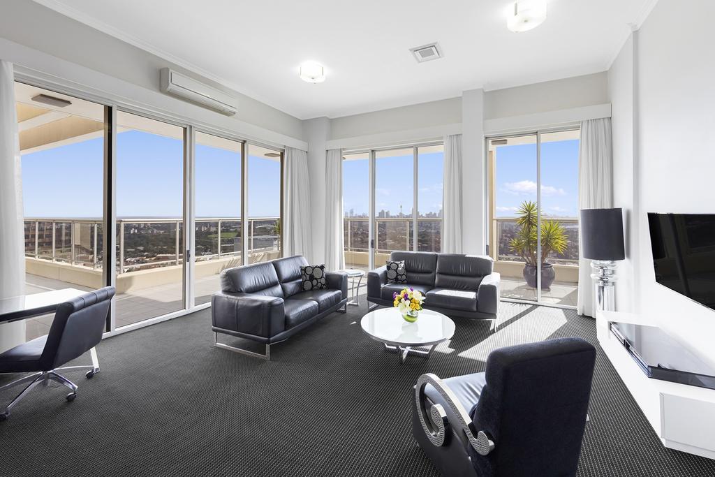 Meriton Suites Bondi Junction
