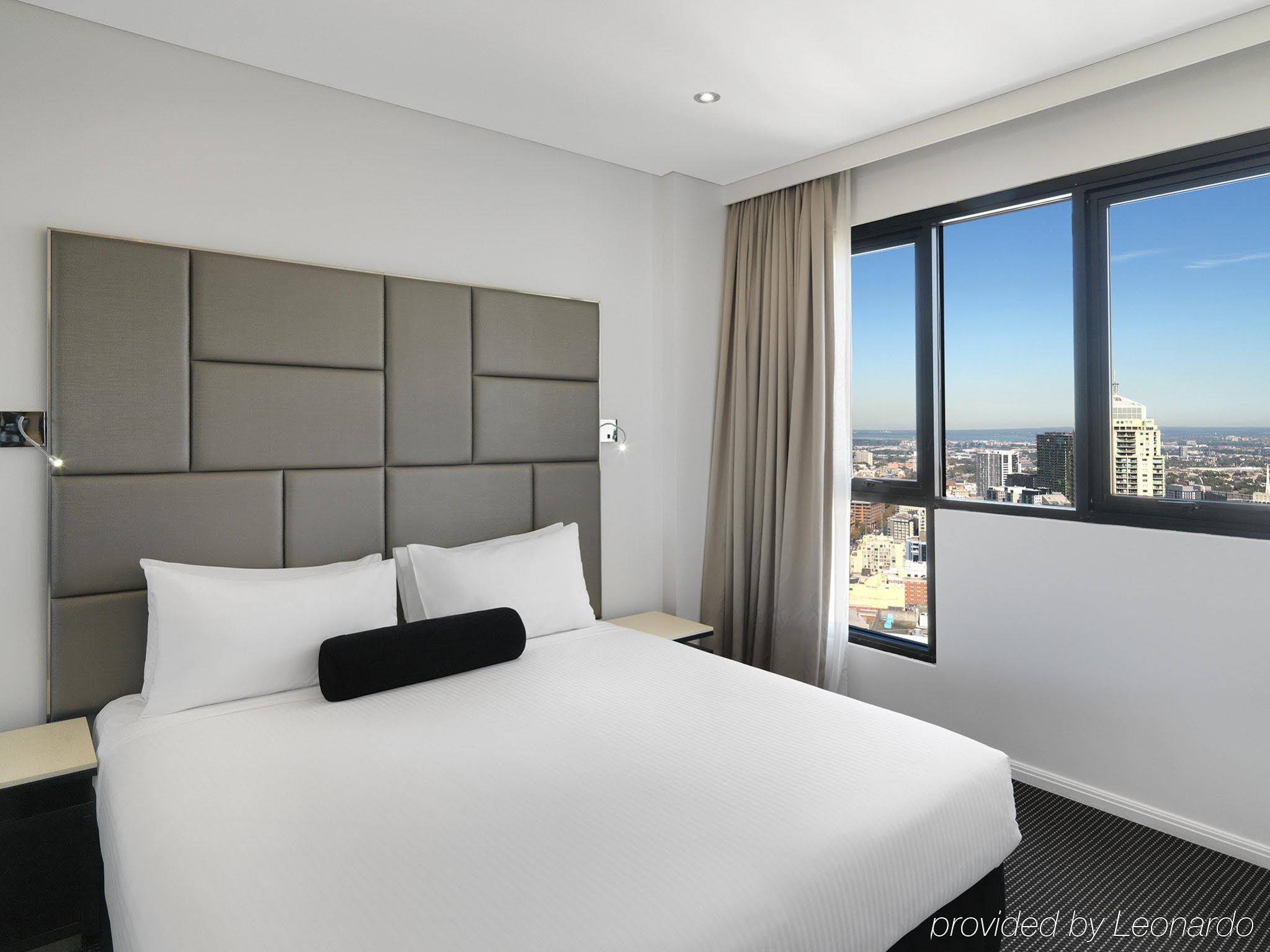 Meriton Suites Kent Street, Sydney