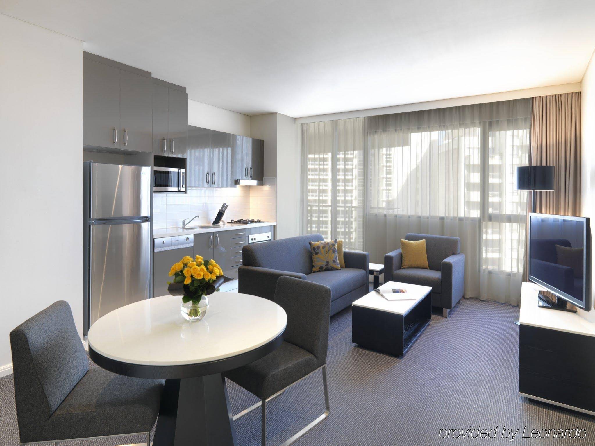 Meriton Suites Kent Street, Sydney
