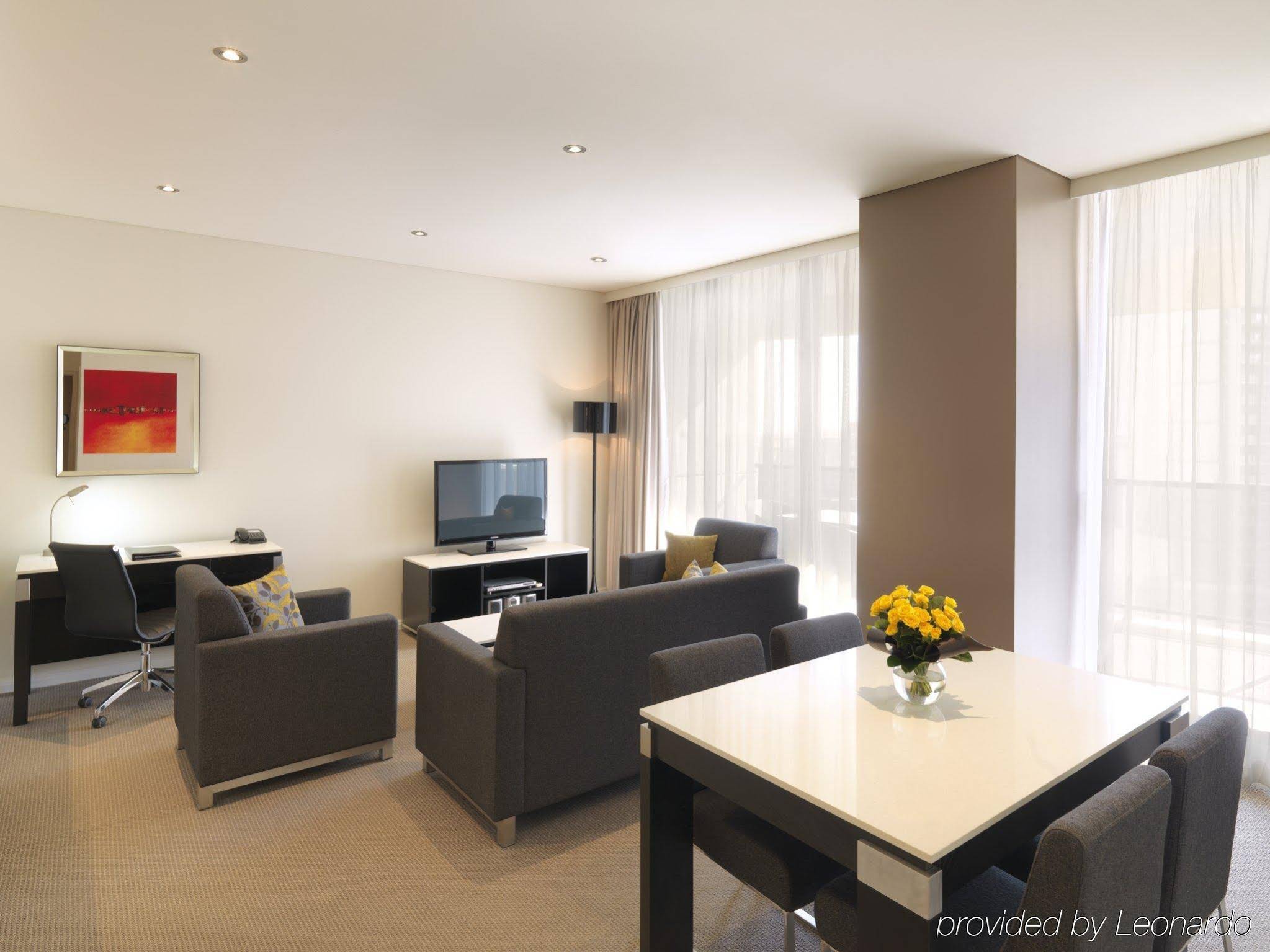 Meriton Suites Kent Street, Sydney