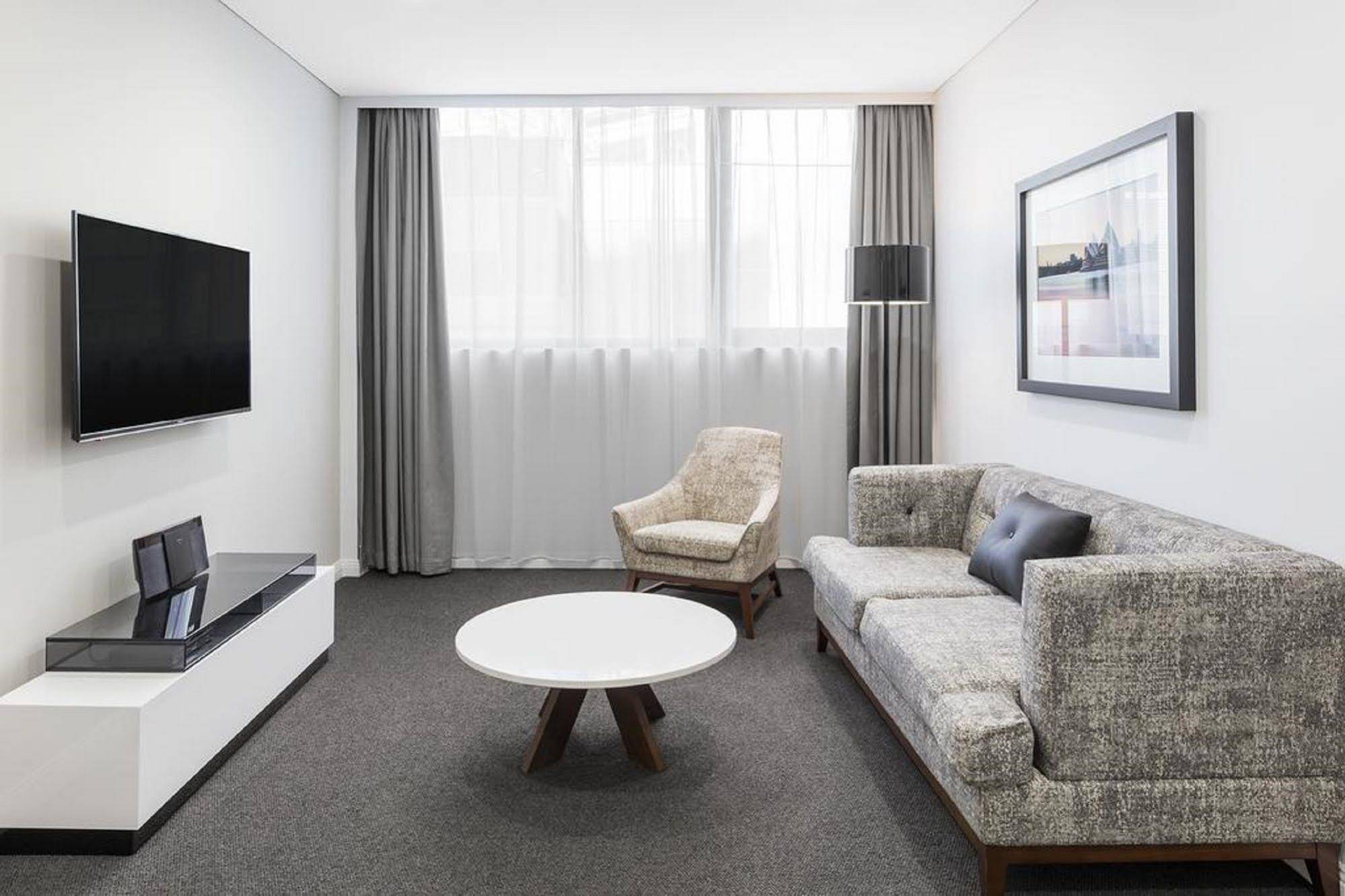 Meriton Suites North Sydney