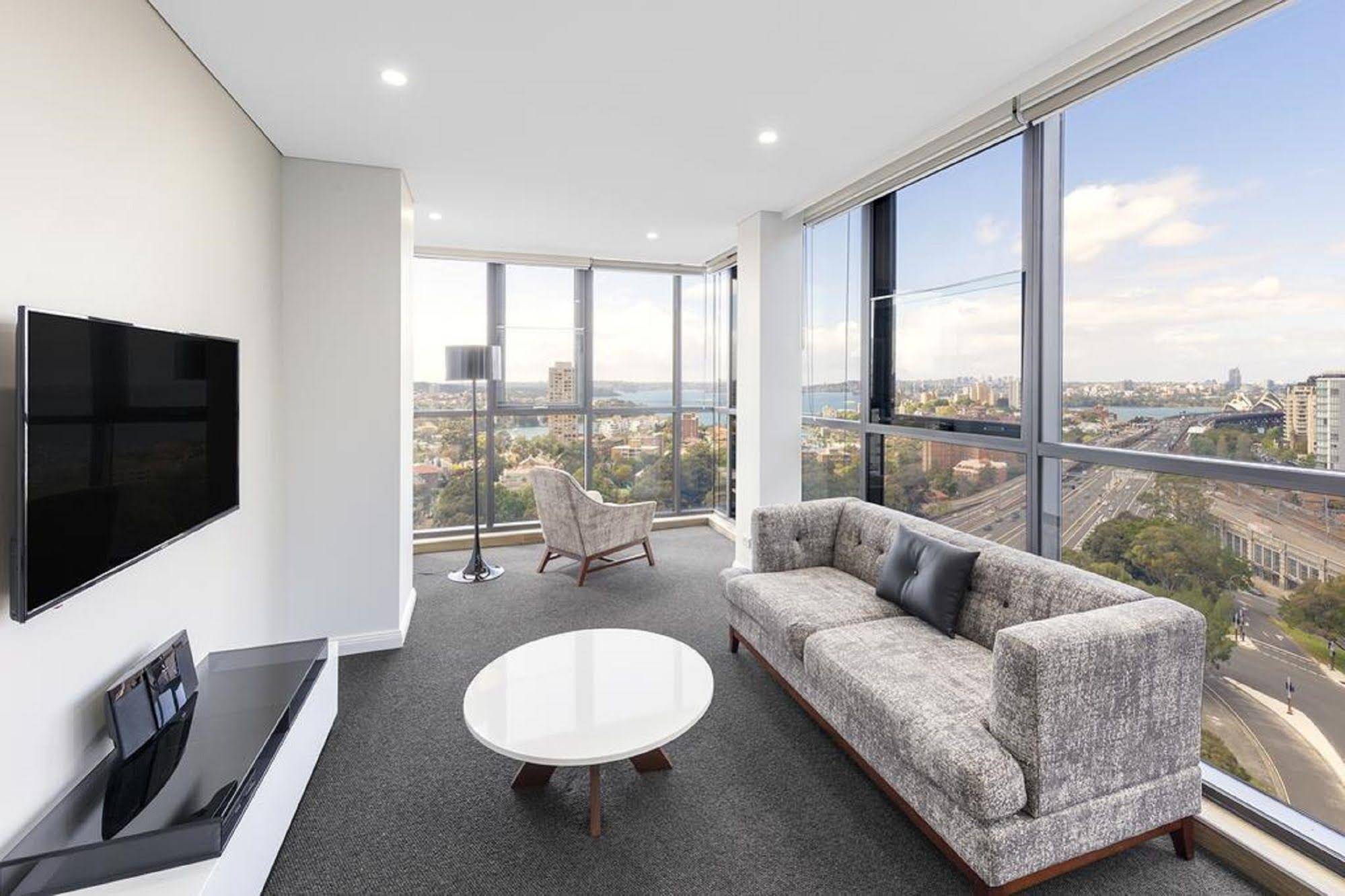 Meriton Suites North Sydney