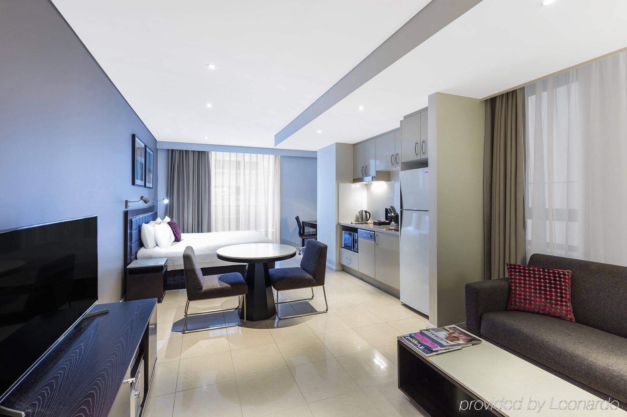 Meriton Suites Pitt Street, Sydney