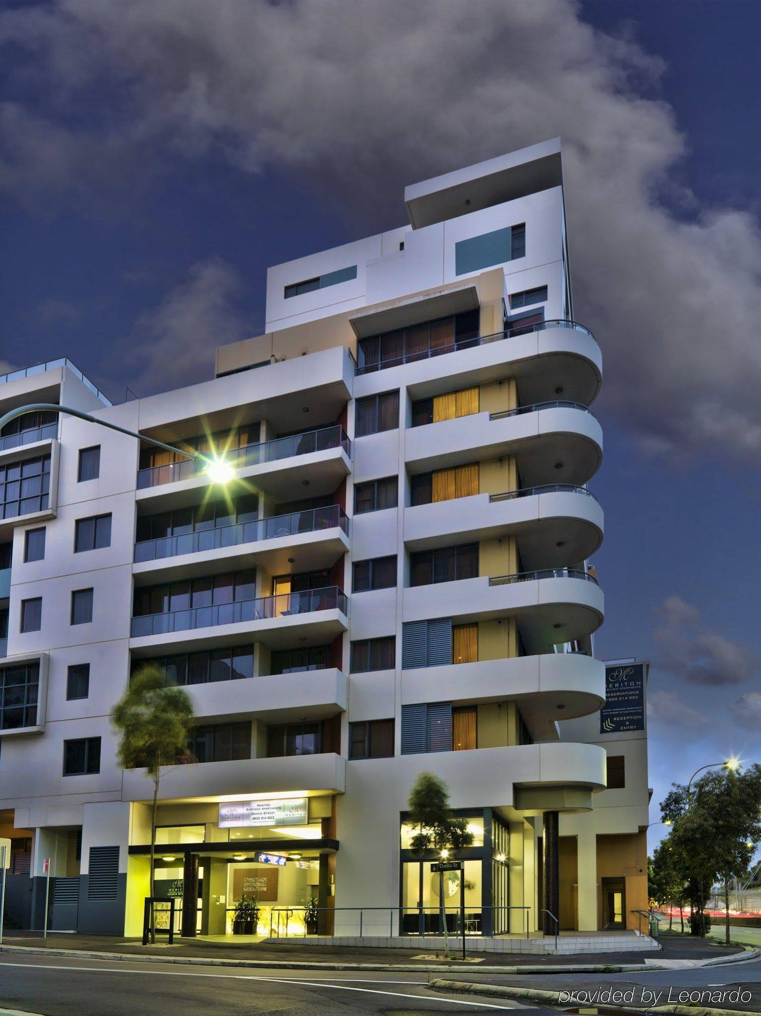Meriton Suites Waterloo