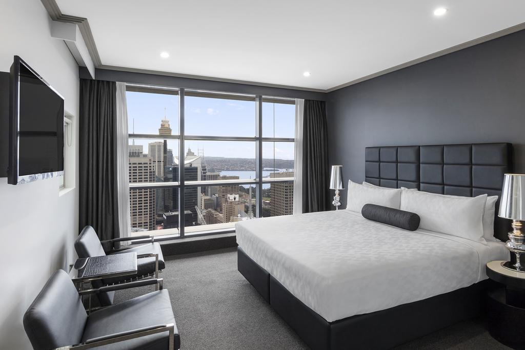 Meriton Suites World Tower, Sydney