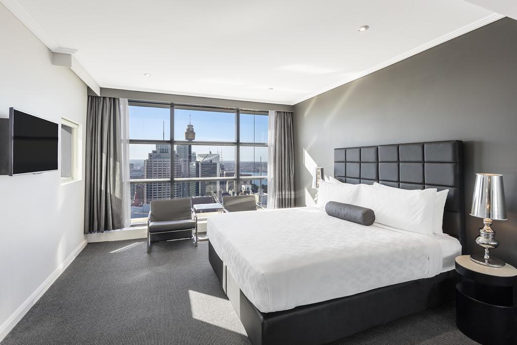Meriton Suites World Tower, Sydney