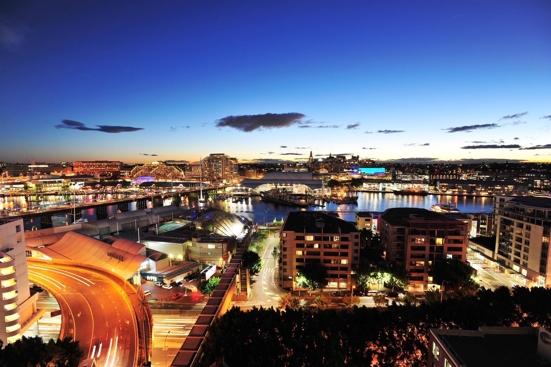 Metro Apartments on Darling Harbour
