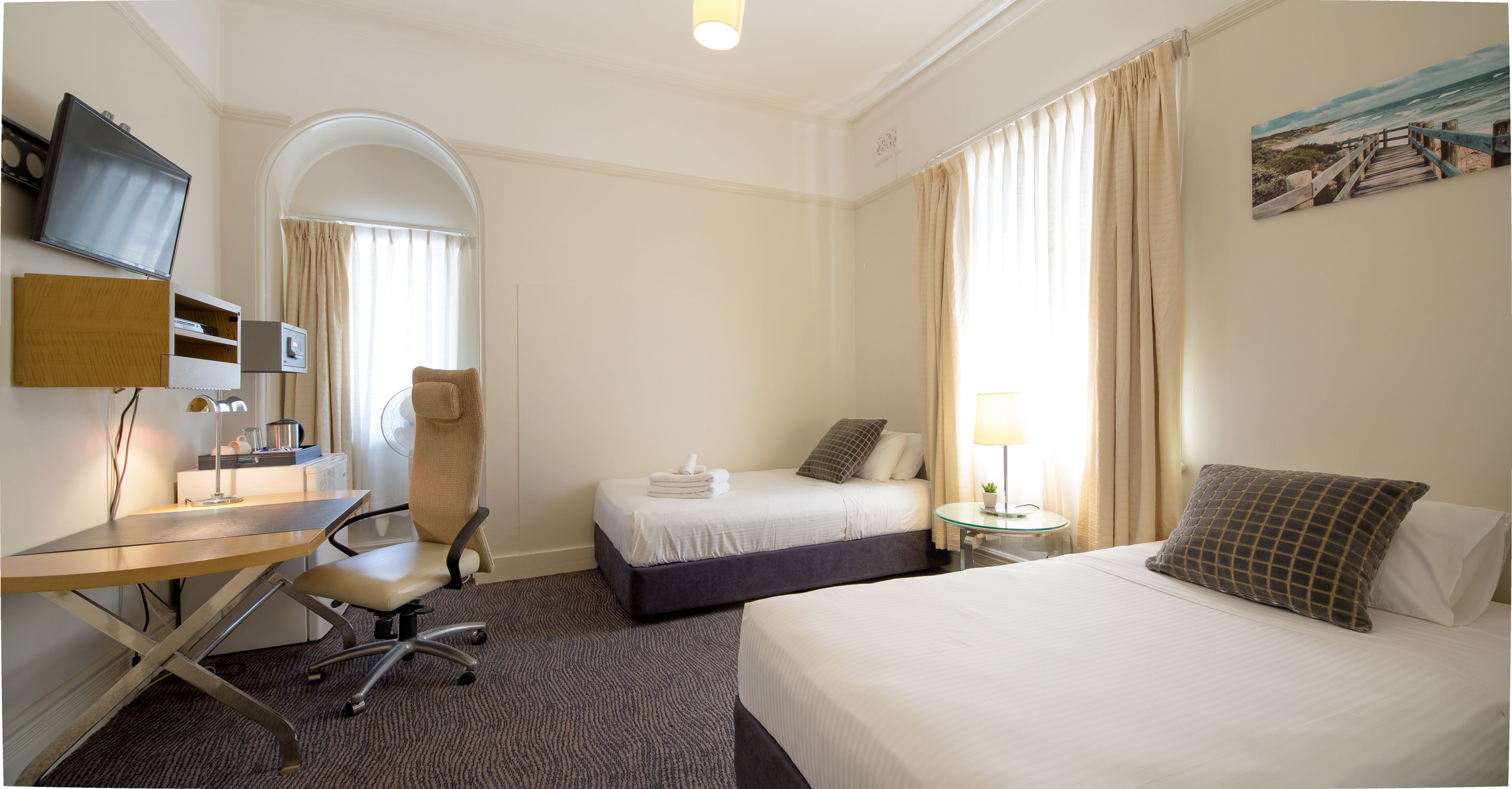 Neutral Bay Lodge