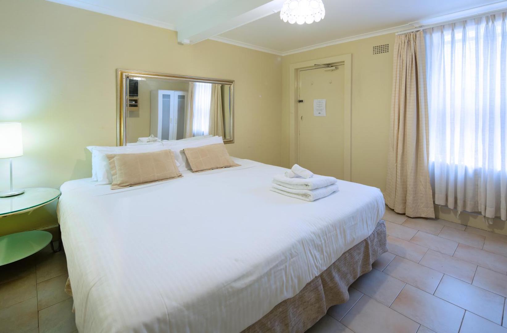 Neutral Bay Lodge