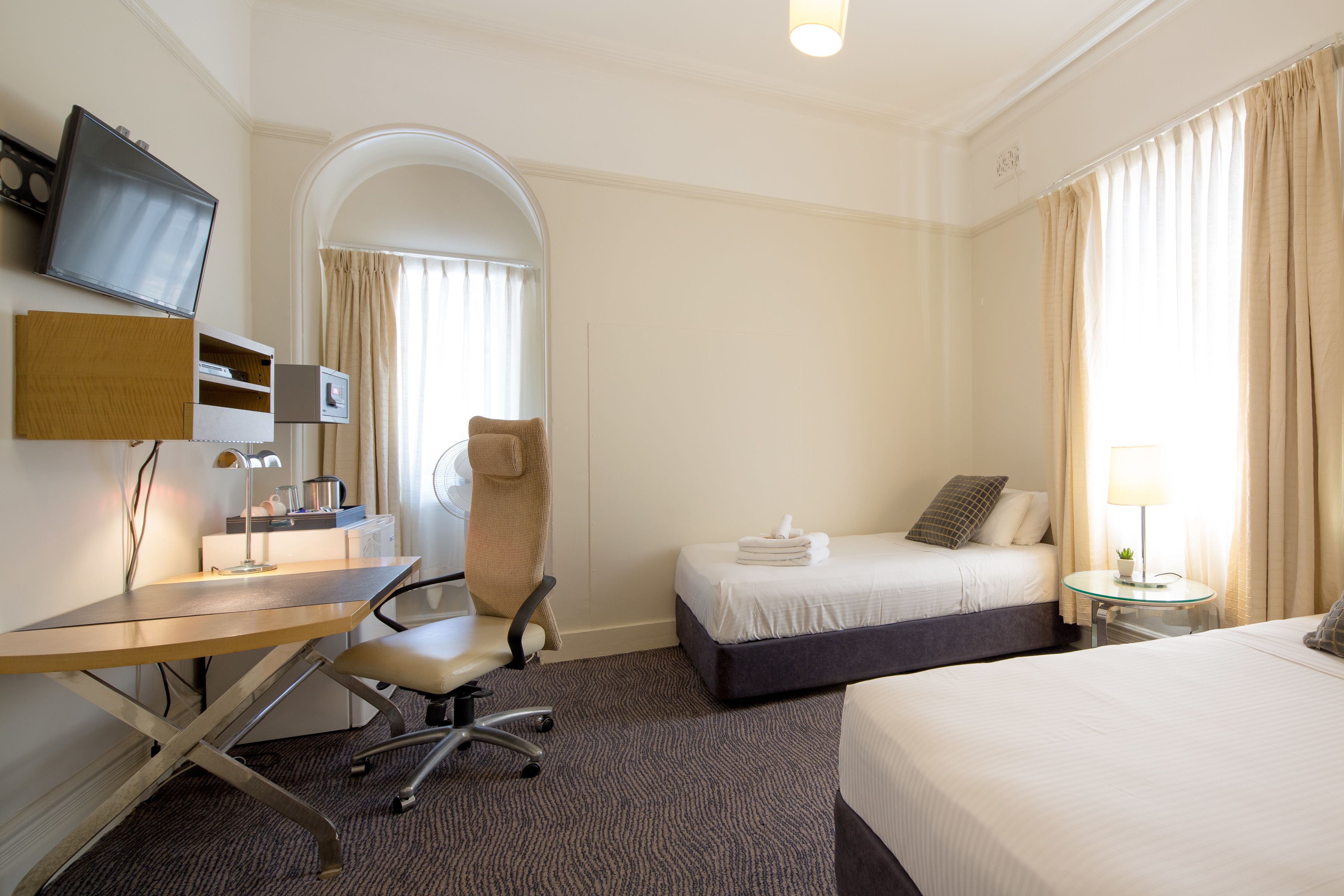 Neutral Bay Lodge