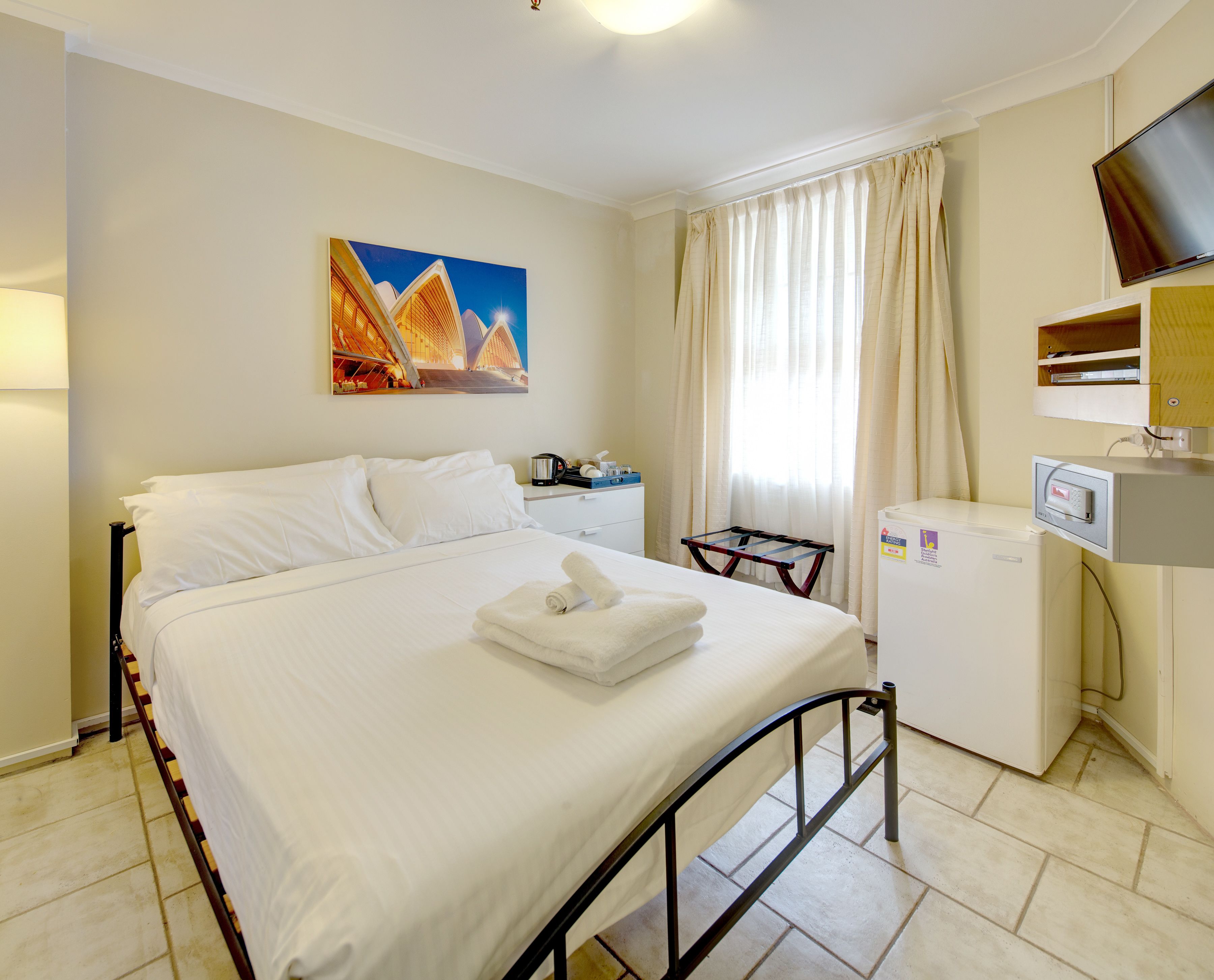 Neutral Bay Lodge