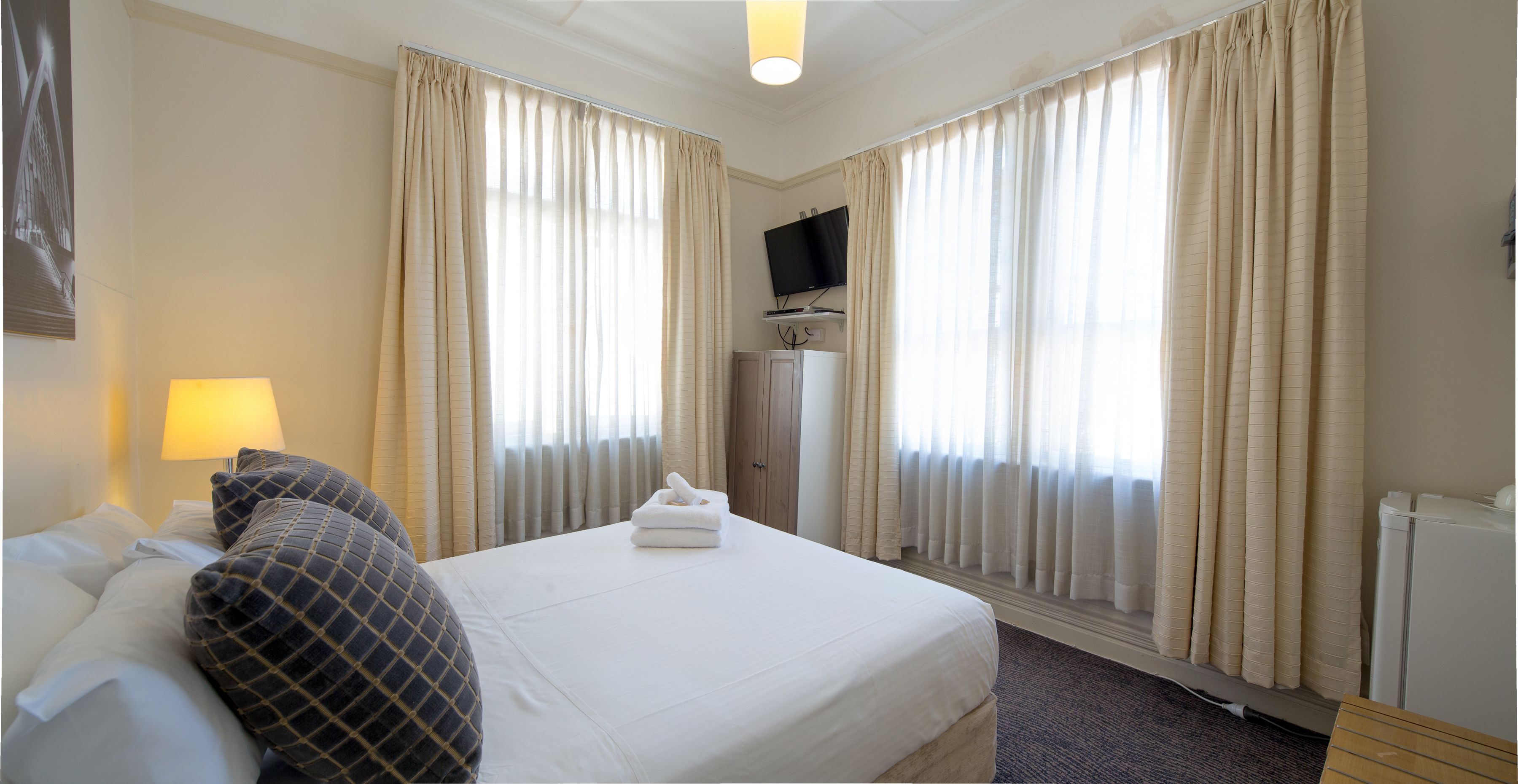 Neutral Bay Lodge