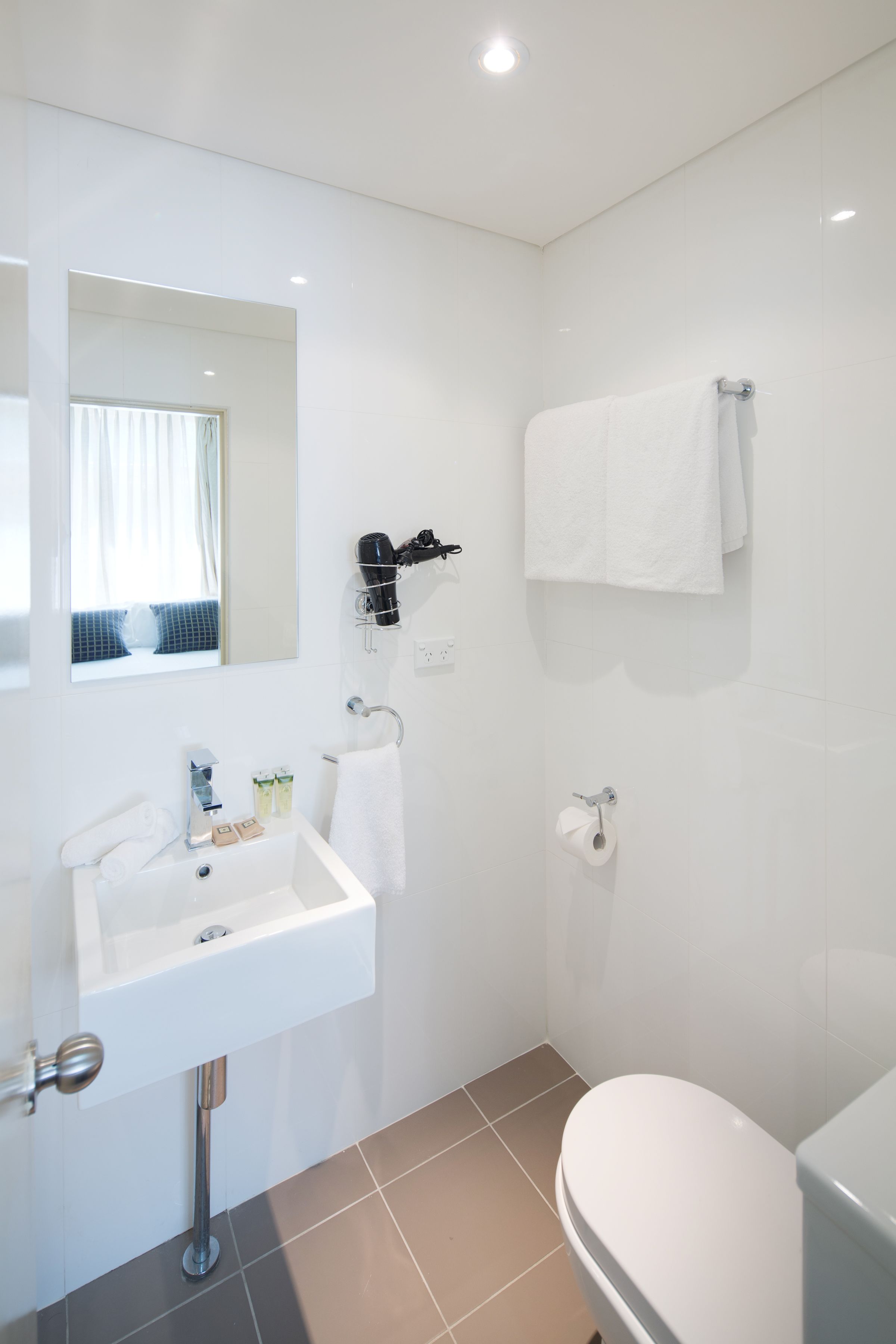 Neutral Bay Lodge