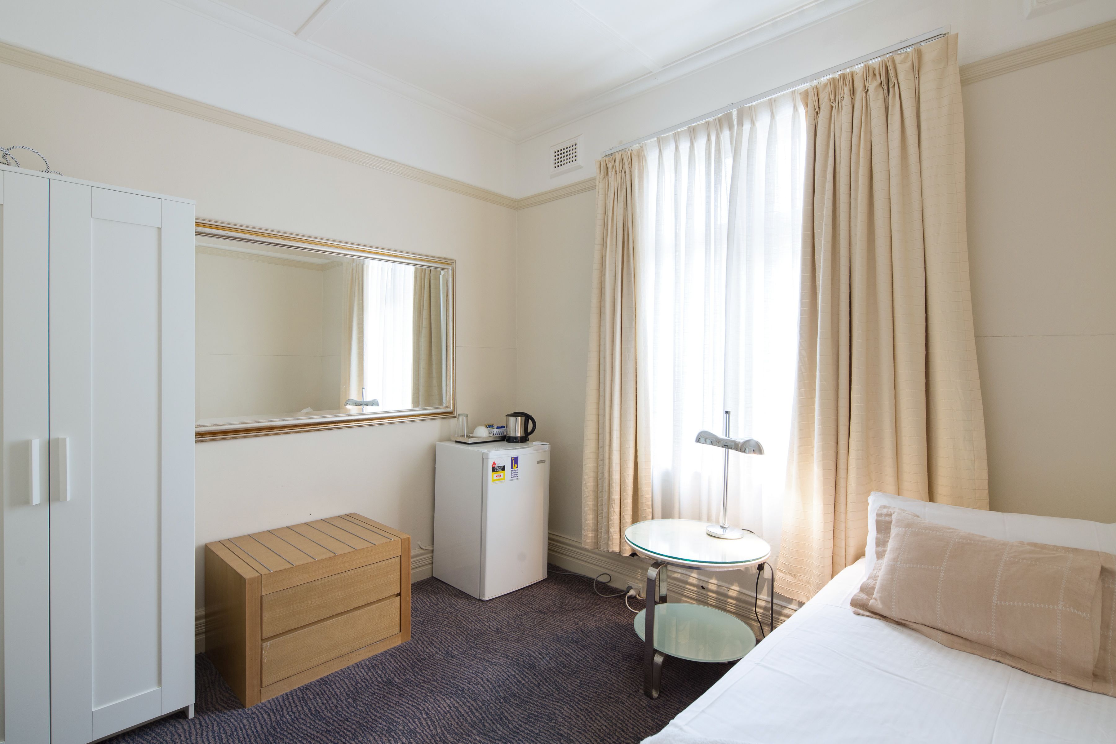 Neutral Bay Lodge
