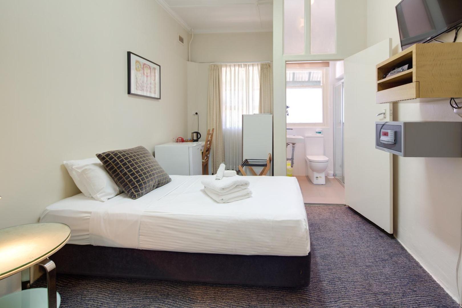 Neutral Bay Lodge