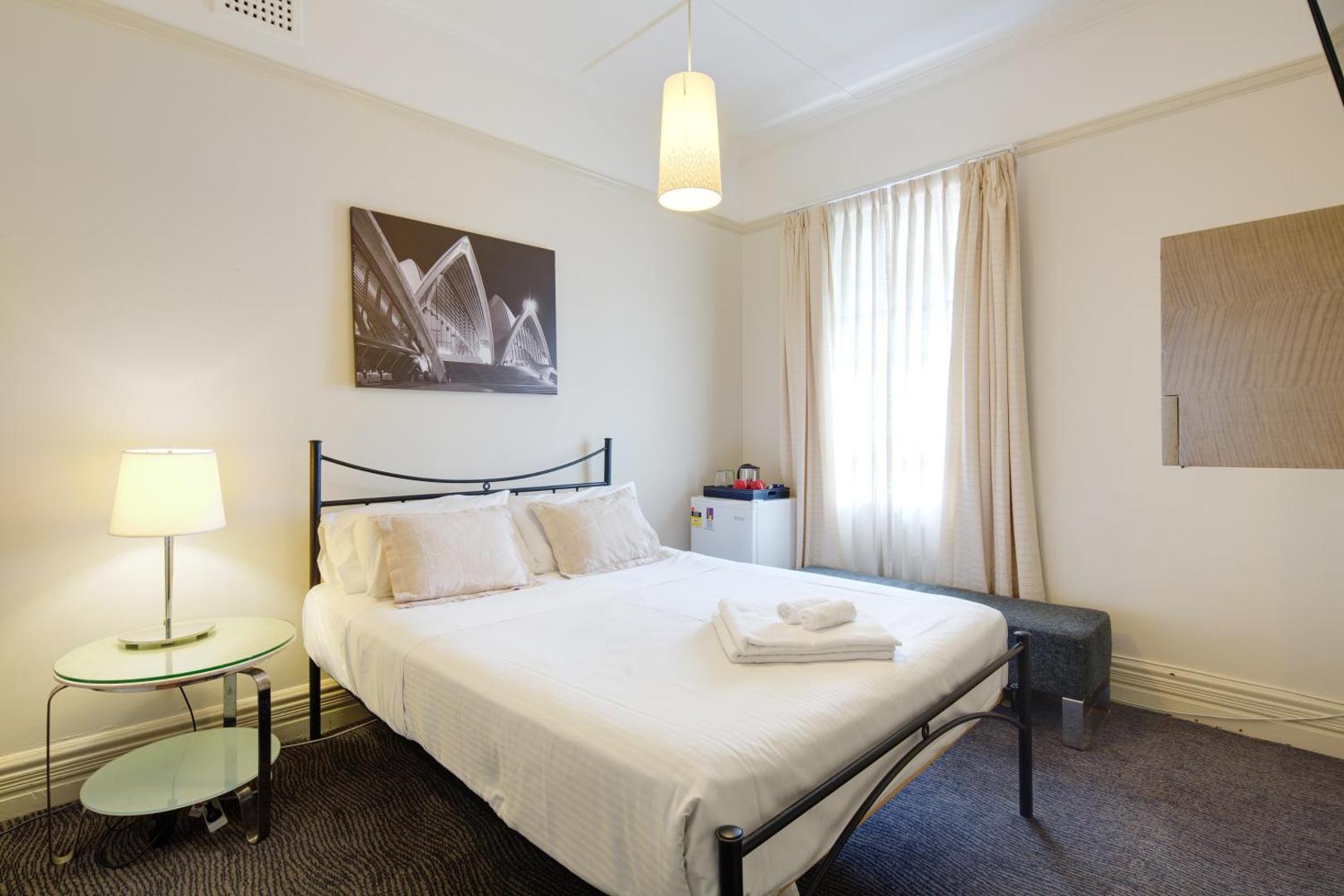 Neutral Bay Lodge